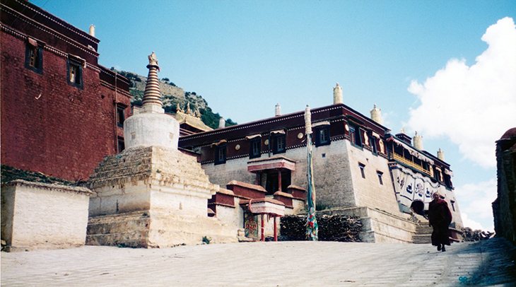 デプン寺